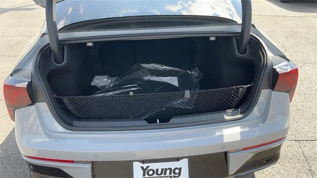 Photo of 2025 Wolf Gray Kia K5