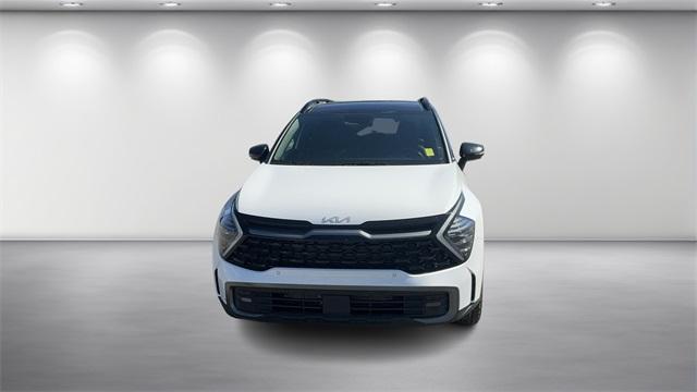 Photo of 2024 Glacier White Pearl Kia Sportage