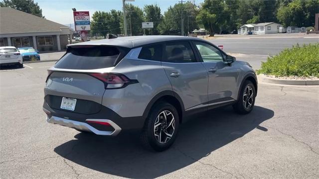Photo of 2023 Steel Gray Kia Sportage