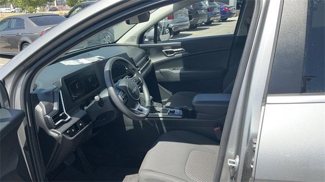 Photo of 2023 Steel Gray Kia Sportage