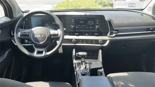 Photo of 2023 Steel Gray Kia Sportage