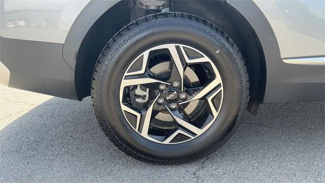 Photo of 2023 Steel Gray Kia Sportage