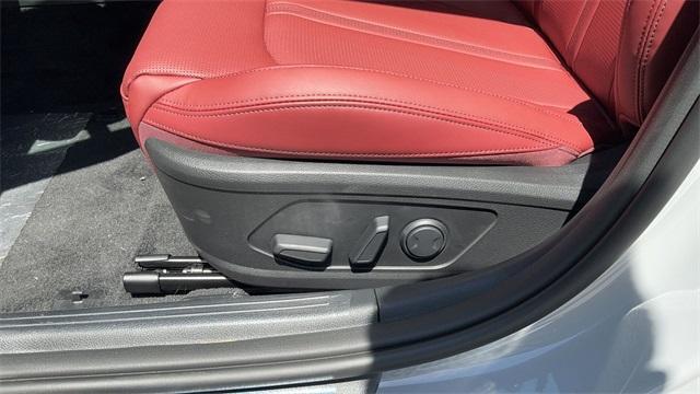 Photo of 2025 Wolf Gray Kia K5