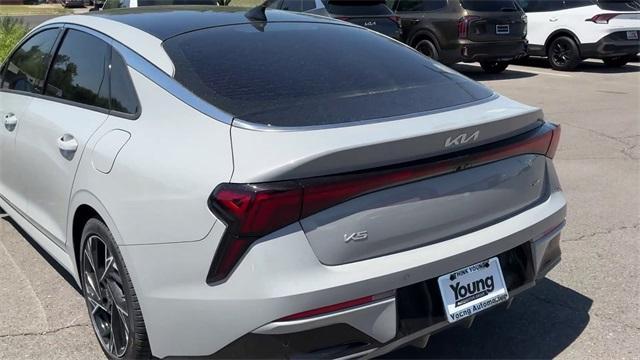 Photo of 2025 Wolf Gray Kia K5