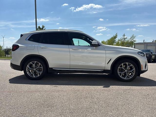 Photo of 2022 Mineral White Metallic BMW X3