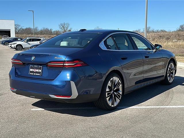Photo of 2025 Blue BMW 530