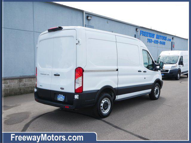 Photo of 2019 Oxford White Ford Transit-250