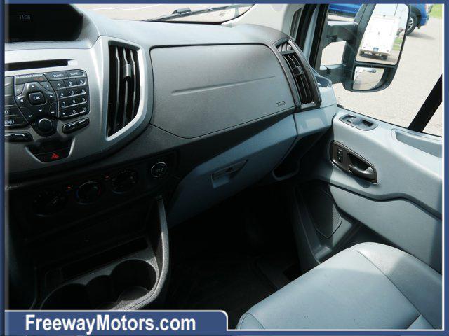 Photo of 2019 Oxford White Ford Transit-250