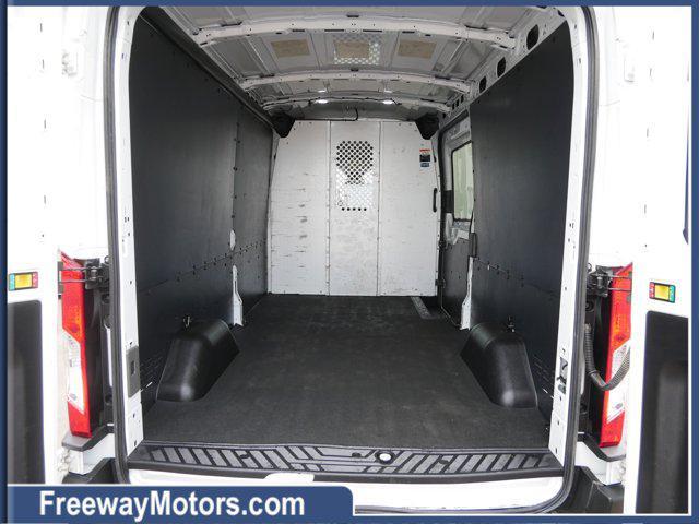 Photo of 2020 Oxford White Ford Transit-250