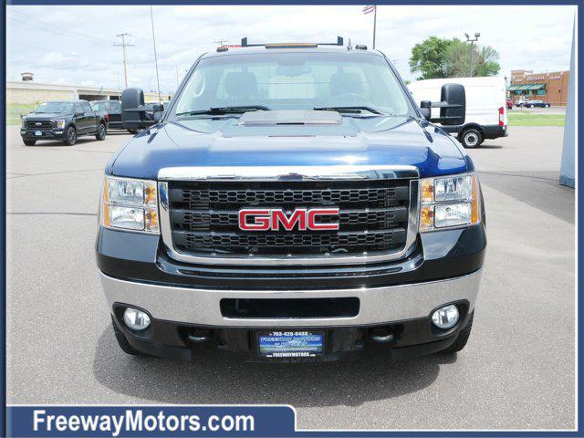 Photo of 2011 Midnight Blue Metallic GMC Sierra 2500