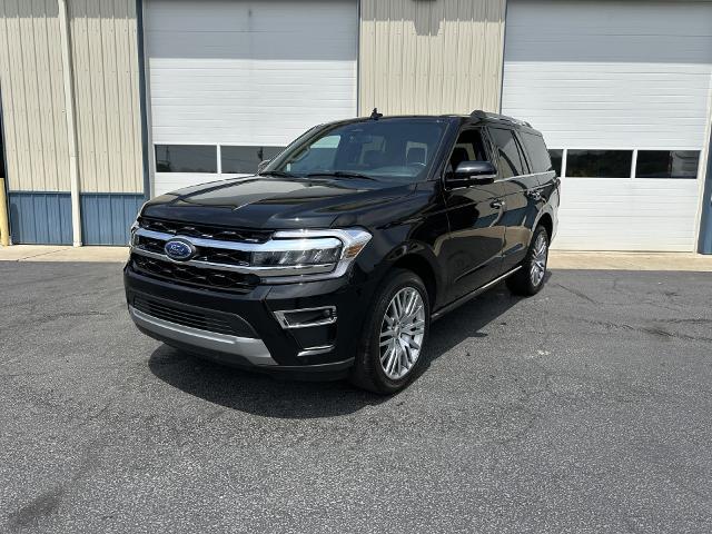 Photo of 2024 AGATE BLACK METALLIC Ford Expedition