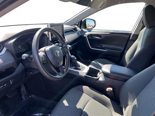 Photo of 2024 Ice Cap Toyota RAV4