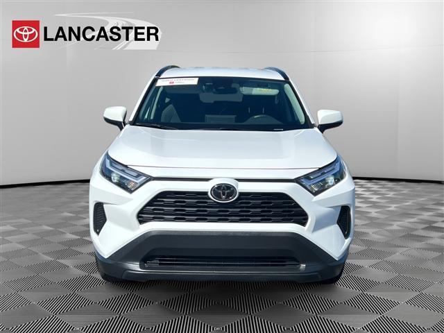 Photo of 2024 Ice Cap Toyota RAV4