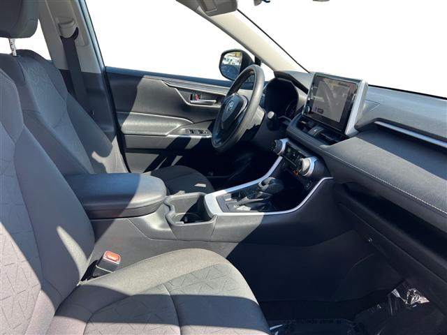 Photo of 2024 Ice Cap Toyota RAV4