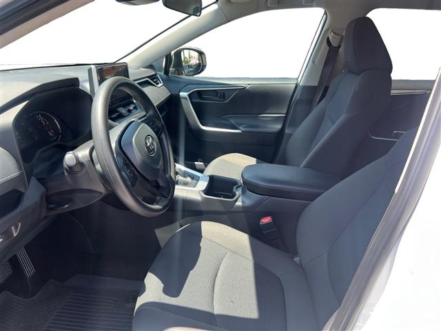 Photo of 2024 Ice Cap Toyota RAV4