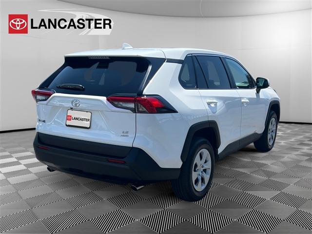 Photo of 2024 Ice Cap Toyota RAV4