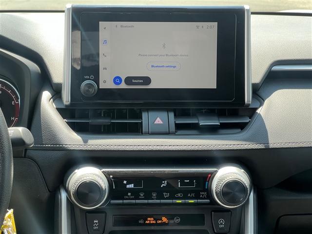 Photo of 2024 Ice Cap Toyota RAV4