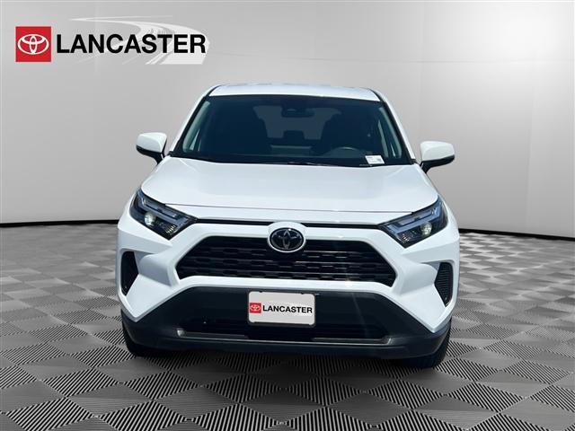 Photo of 2024 Ice Cap Toyota RAV4