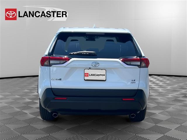 Photo of 2024 Ice Cap Toyota RAV4