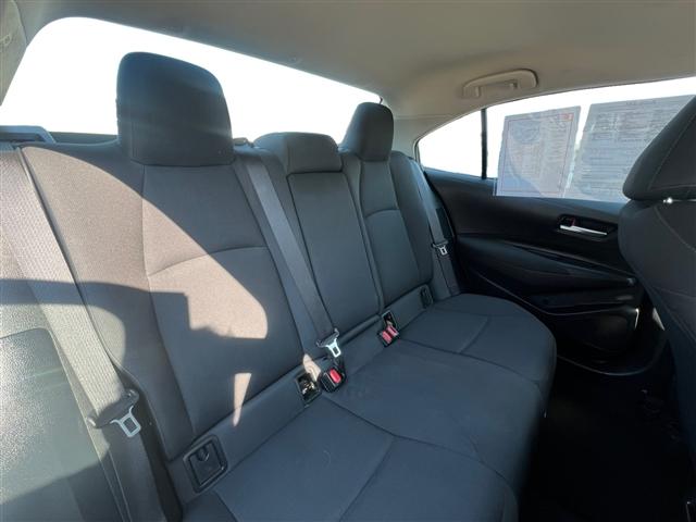 Photo of 2021 Classic Silver Metallic Toyota Corolla