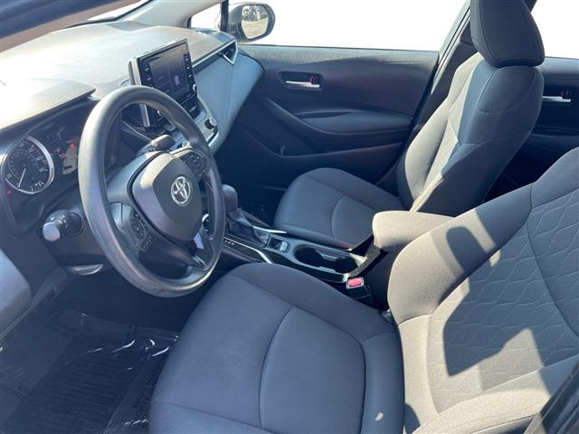 Photo of 2021 Classic Silver Metallic Toyota Corolla