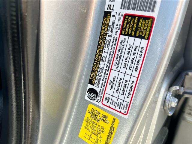 Photo of 2021 Silver Toyota Highlander
