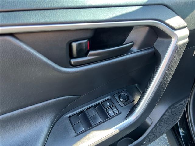Photo of 2021 Midnight Black Metallic Toyota RAV4