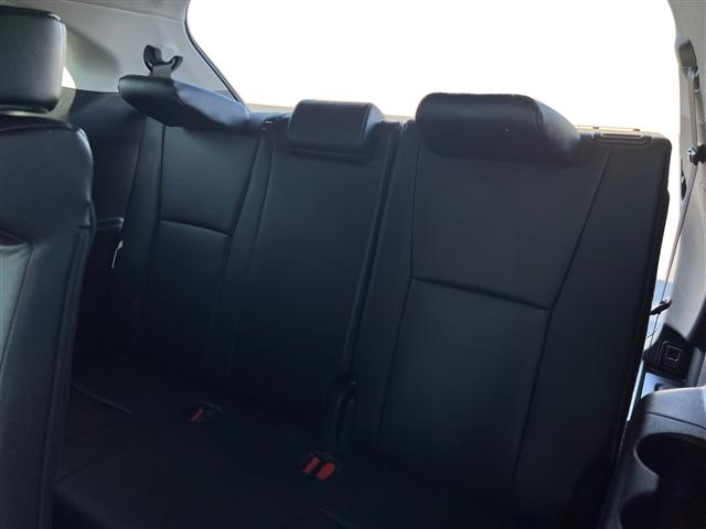 Photo of 2024 Midnight Black Metallic Toyota Highlander