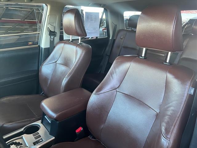 Photo of 2018 Midnight Black Metallic Toyota 4Runner