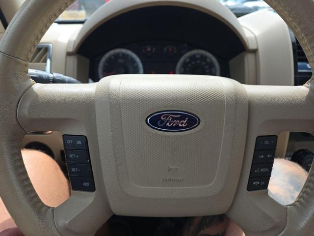 Photo of 2009 White Suede Clearcoat Ford Escape