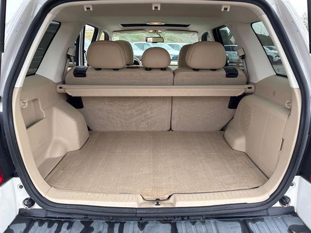 Photo of 2009 White Suede Clearcoat Ford Escape