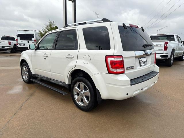 Photo of 2009 White Suede Clearcoat Ford Escape