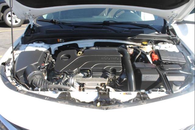 Photo of 2021 WHITE Chevrolet Malibu