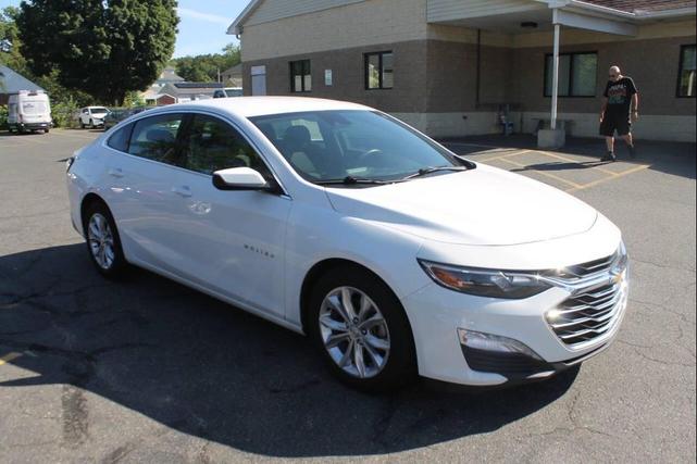 Photo of 2021 WHITE Chevrolet Malibu