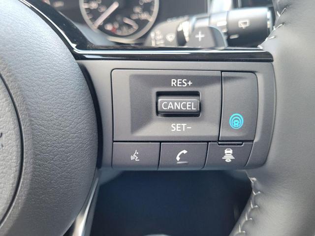 Photo of 2025 Brilliant Silver Metallic Nissan Pathfinder
