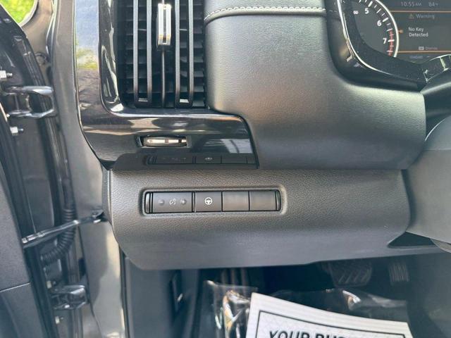 Photo of 2022 Gun Metallic Nissan Pathfinder