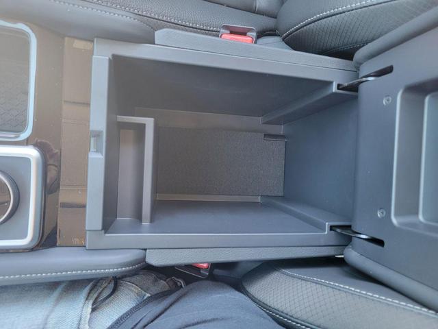 Photo of 2025 Black Nissan Pathfinder