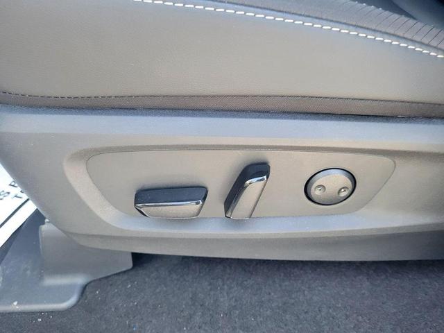Photo of 2025 Black Nissan Pathfinder