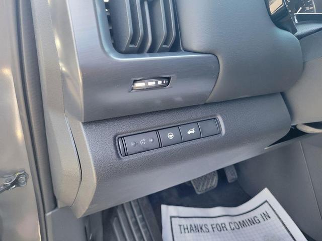 Photo of 2025 Black Nissan Pathfinder