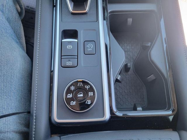 Photo of 2025 Black Nissan Pathfinder