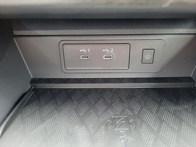 Photo of 2025 Everest White P Nissan Murano