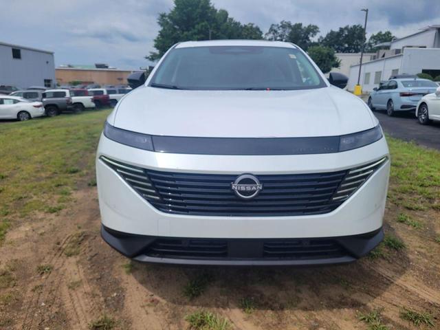Photo of 2025 Everest White P Nissan Murano