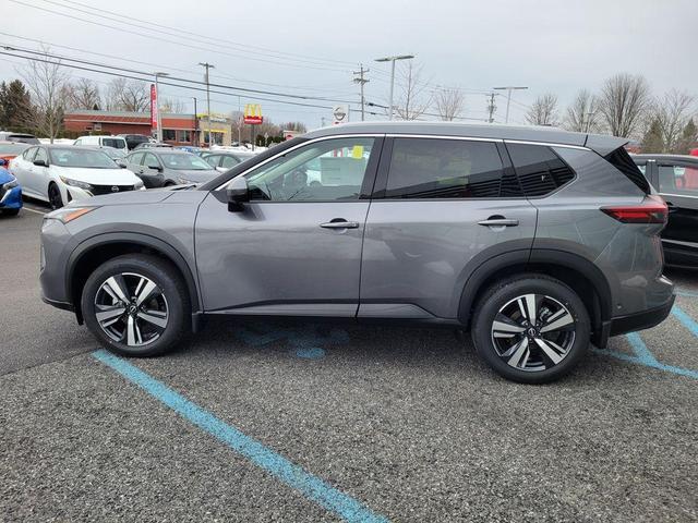 Photo of 2025 Gun Metallic Nissan Rogue