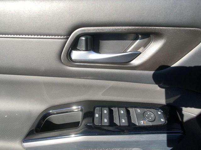 Photo of 2025 Gun Metallic Nissan Pathfinder