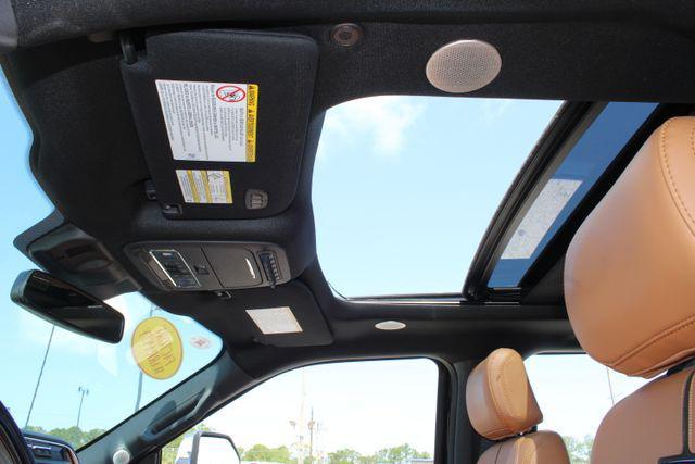 Photo of 2024 Agate Black Metallic Ford F-250