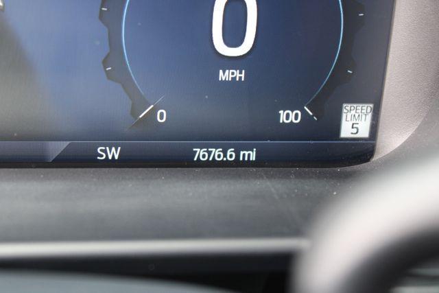 Photo of 2024 Agate Black Metallic Ford F-250