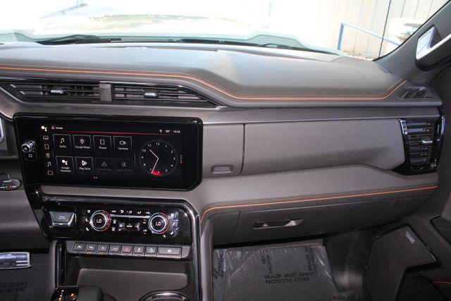 Photo of 2023 Summit White GMC Sierra 1500
