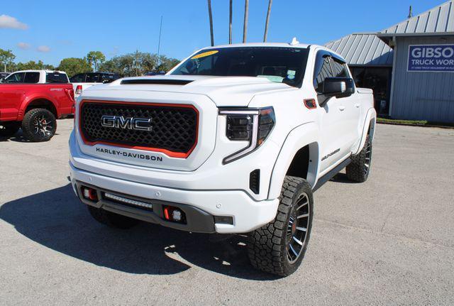 Photo of 2023 Summit White GMC Sierra 1500