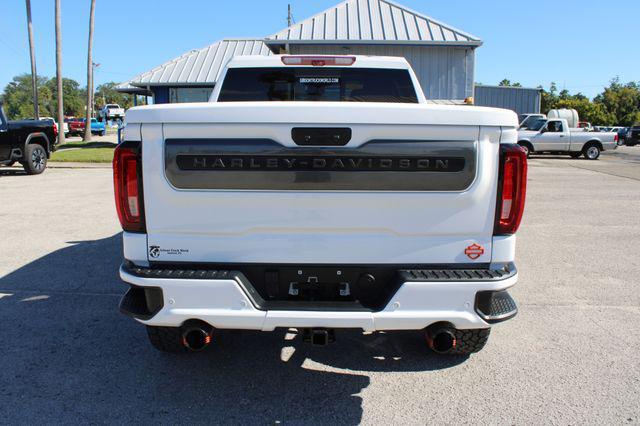 Photo of 2023 Summit White GMC Sierra 1500