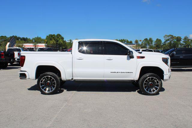 Photo of 2023 Summit White GMC Sierra 1500